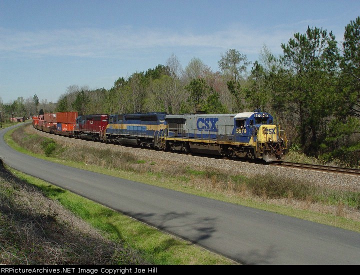 CSX 5879 (CSX Q141-28)